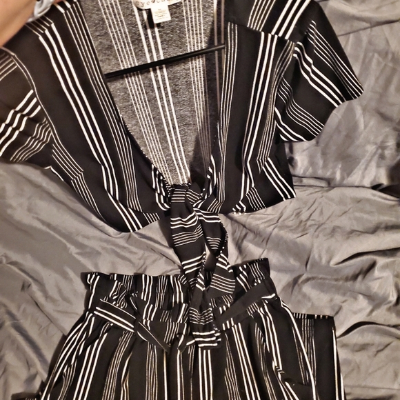 Crop top and matching pants - Picture 4 of 5